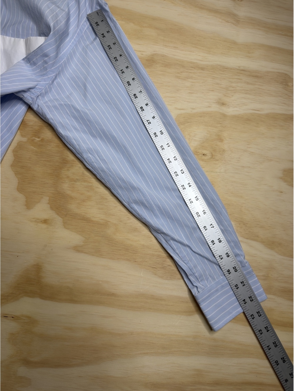 Lafayette 148 New York Oversized Light Blue & White Striped Button-Down Shirt - Picture 6 of 9